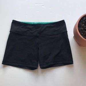 Lululemon short bike shorts!